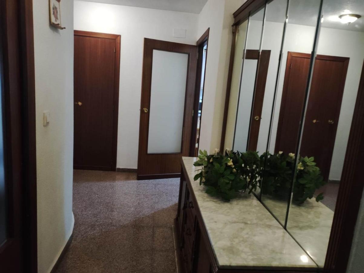 10-46-1- Комната В Квартире Для 4 Человек В Аликанте Alicante Exterior photo